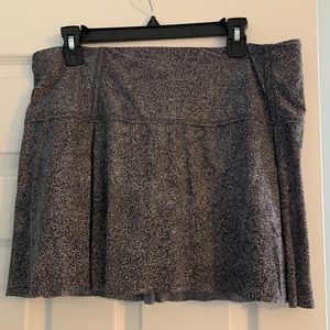 EUC Lululemon skirt